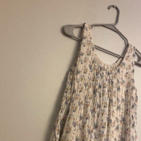 ⭐️Bellambia Floral 100% Lined Silk Overlay Sleeveless Blouse Size M - Picture 4 of 10